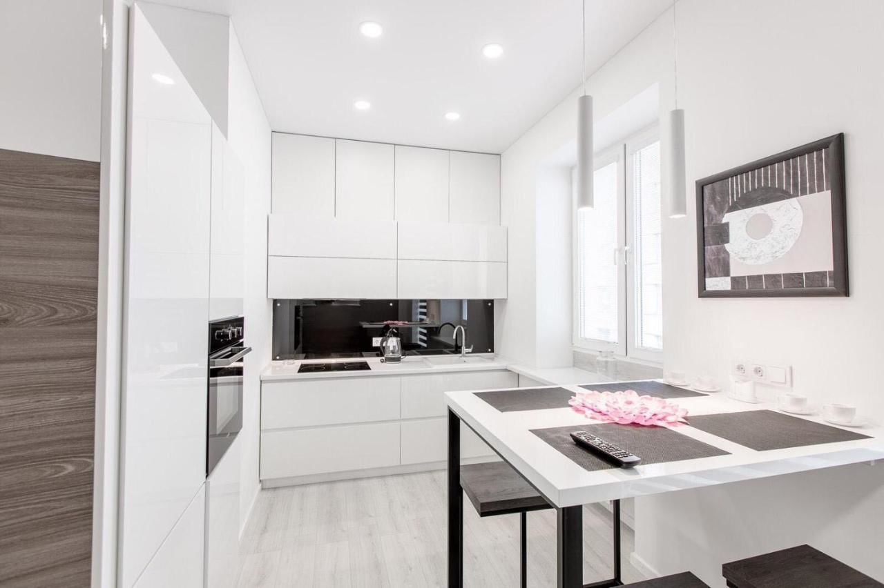 Апартаменты Luxury apartment in the center with two bedrooms and baths Минск-4