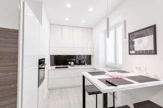 Апартаменты Luxury apartment in the center with two bedrooms and baths Минск Апартаменты с 2 спальнями-1