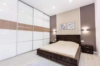 Апартаменты Luxury apartment in the center with two bedrooms and baths Минск Апартаменты с 2 спальнями-13