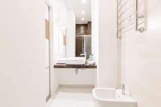 Апартаменты Luxury apartment in the center with two bedrooms and baths Минск Апартаменты с 2 спальнями-14
