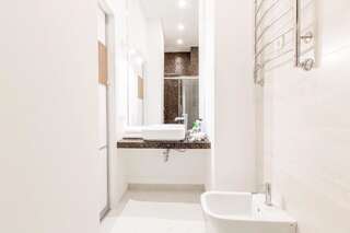 Апартаменты Luxury apartment in the center with two bedrooms and baths Минск Апартаменты с 2 спальнями-29