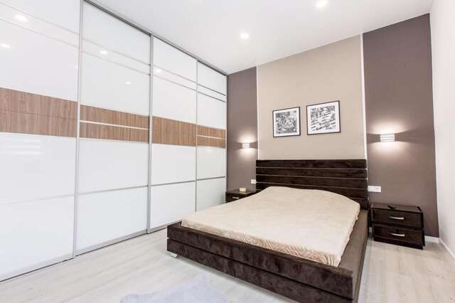 Апартаменты Luxury apartment in the center with two bedrooms and baths Минск-15