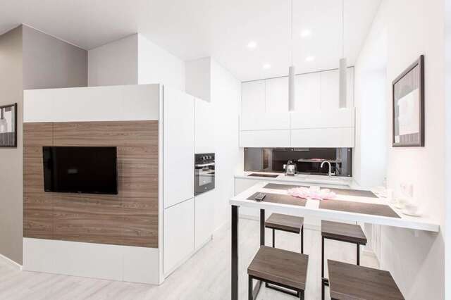 Апартаменты Luxury apartment in the center with two bedrooms and baths Минск-8